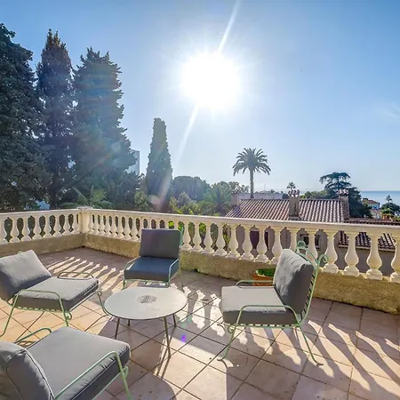 Renovee- Vue Mer- Centre De Βίλα Κάννες