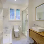 Villa Rénovée- Vue Mer- Centre De *